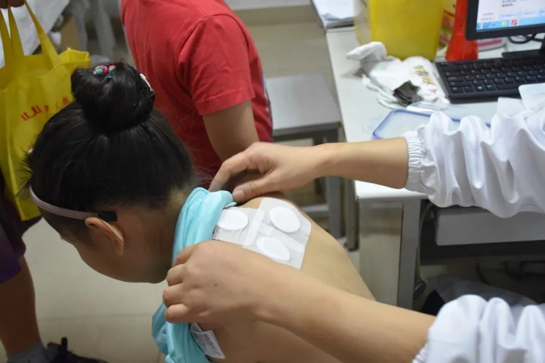 1、三伏貼的作用功效及適用人群的選擇